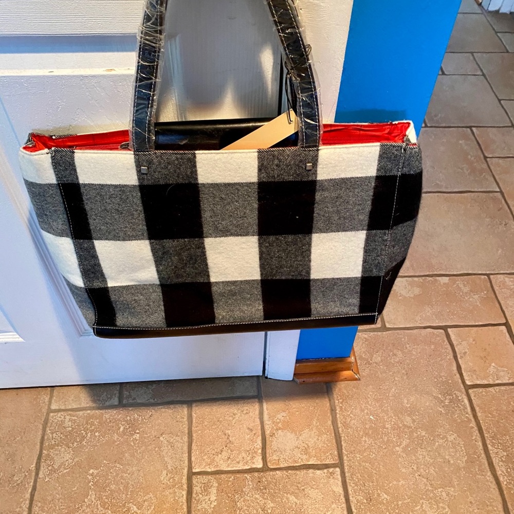 Large purse - Picture 2 of 3